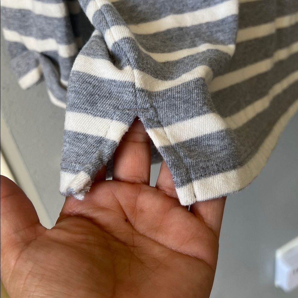 Old Navy pullover - Picture 4 of 6